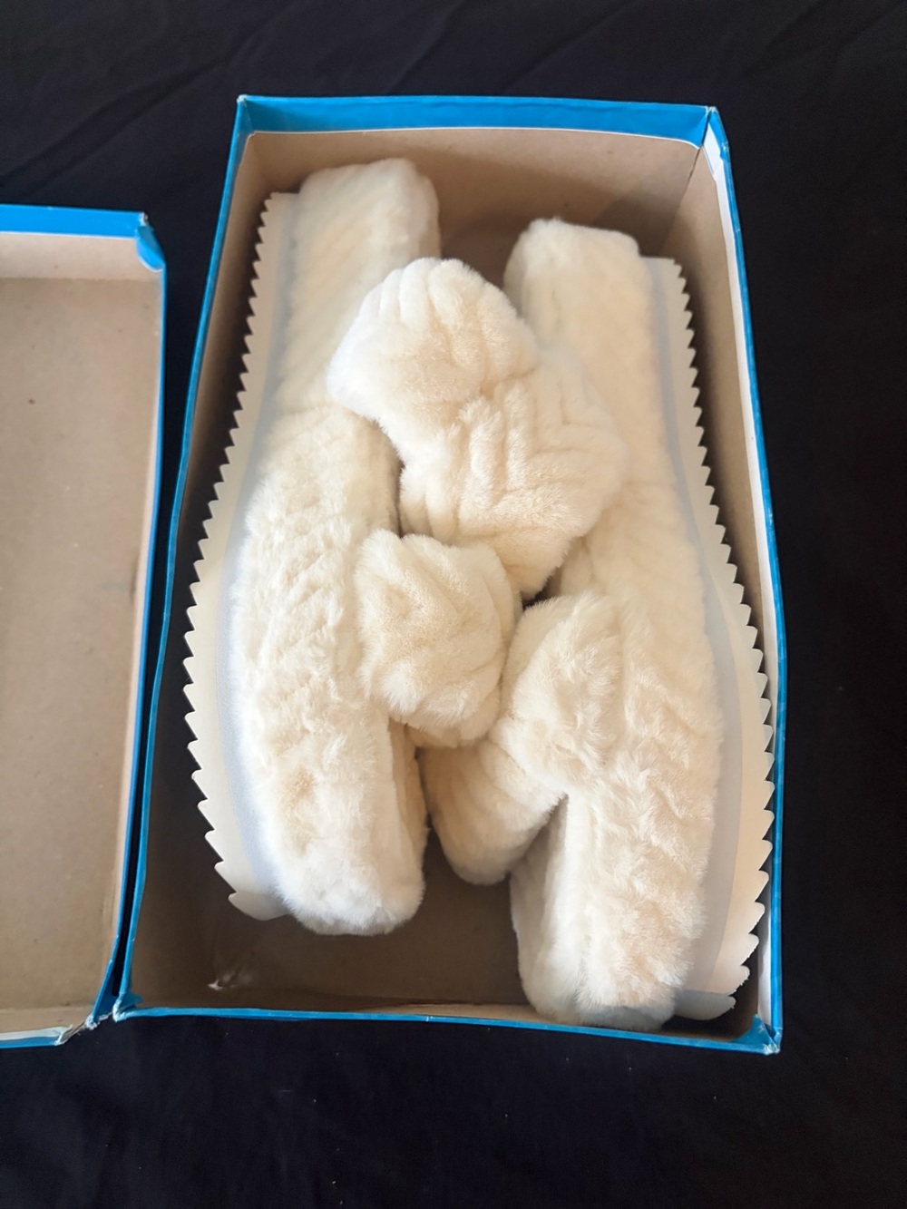 Fuzzy White Knotted Bow Slide Slippers